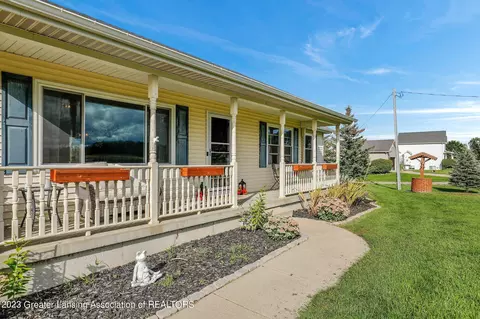 4141 E Jason Rd, Saint Johns, MI 48879 photo 4