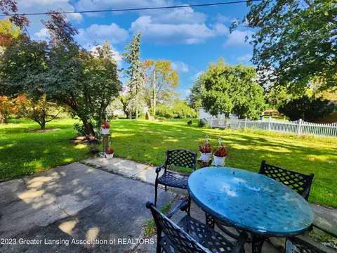 2154 Bruce Ave, Lansing, MI 48915 photo 5