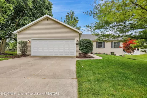 5975 Horstmeyer Rd, Lansing, MI 48911