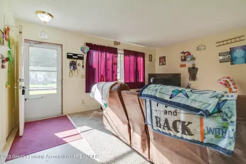 1896 Maple St, Holt, MI 48842 photo 12