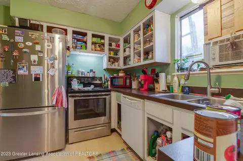 1896 Maple St, Holt, MI 48842 photo 27