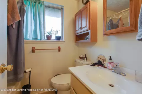 1896 Maple St, Holt, MI 48842 photo 28