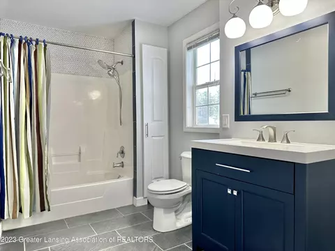 6501 Cooper Rd, Lansing, MI 48911 photo 24