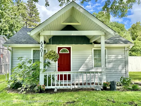 6501 Cooper Rd, Lansing, MI 48911