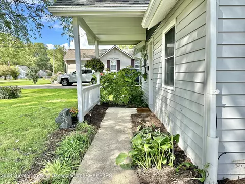 6501 Cooper Rd, Lansing, MI 48911 photo 5
