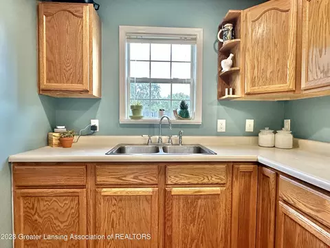 6501 Cooper Rd, Lansing, MI 48911 photo 20