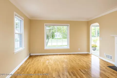1425 Clifton Ave, Lansing, MI 48910 photo 8