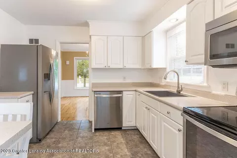 1425 Clifton Ave, Lansing, MI 48910 photo 17