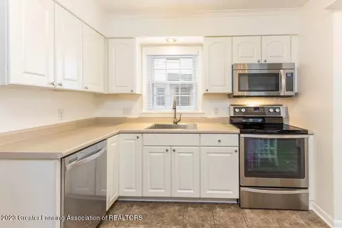 1425 Clifton Ave, Lansing, MI 48910 photo 18