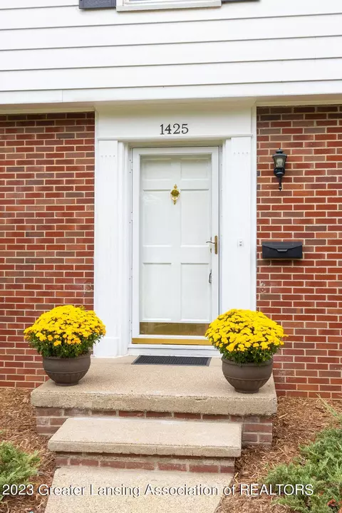 1425 Clifton Ave, Lansing, MI 48910 photo 5