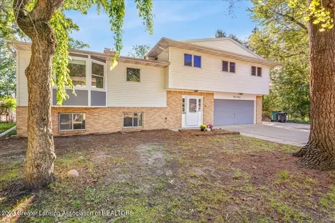 930 Delridge Rd, East Lansing, MI 48823