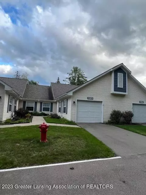 890 Lenna Keith Cir, East Lansing, MI 48823