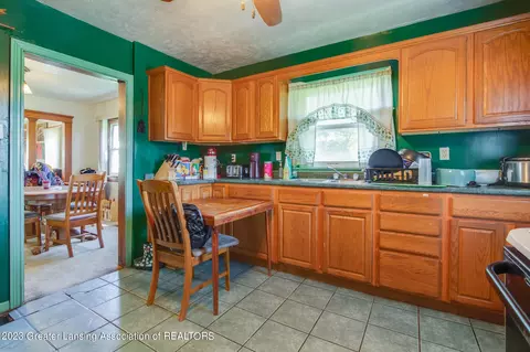 237 W Clark St, Jackson, MI 49203 photo 8