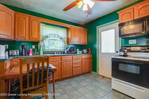 237 W Clark St, Jackson, MI 49203 photo 7