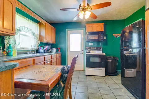 237 W Clark St, Jackson, MI 49203 photo 6