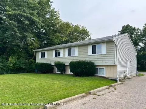 1548 Burcham Dr, East Lansing, MI 48823