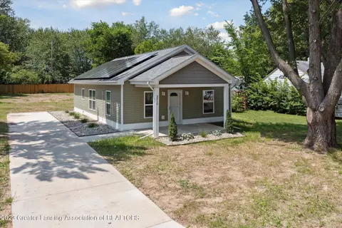 3316 Avalon St, Lansing, MI 48911