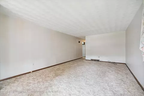 11050 W 6th St, Fowler, MI 48835 photo 8