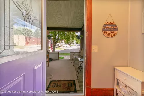 215 W Washington St, Dewitt, MI 48820 photo 4