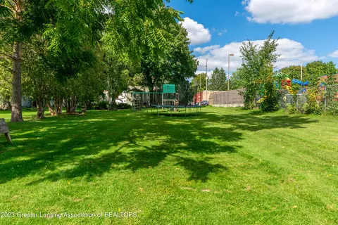 215 W Washington St, Dewitt, MI 48820 photo 42