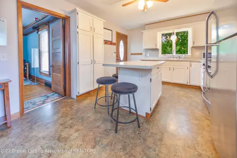 215 W Washington St, Dewitt, MI 48820 photo 13