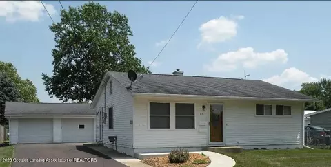 713 Isham St, Owosso, MI 48867
