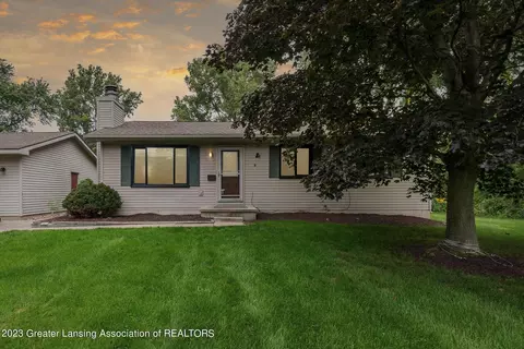 5151 Sleight Rd, Bath, MI 48808
