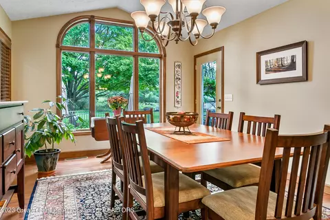 85 Damon Rd, Haslett, MI 48840 photo 22