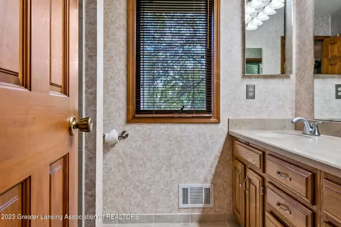 85 Damon Rd, Haslett, MI 48840 photo 46