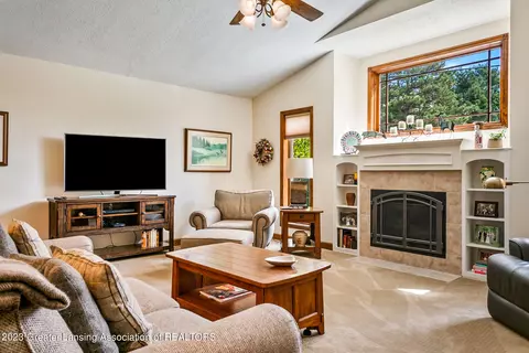 85 Damon Rd, Haslett, MI 48840 photo 16
