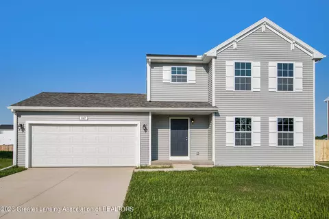 847 Saint Johns Chase, Grand Ledge, MI 48837