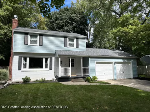 1640 Forest Hills Dr, Okemos, MI 48864