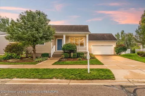 2649 Elderberry Dr, Okemos, MI 48864