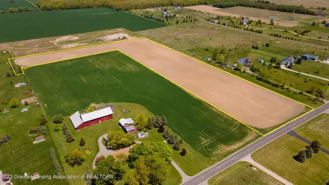 6820 W Howe Rd, Dewitt, MI 48820 photo 3