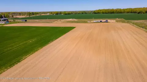 6820 W Howe Rd, Dewitt, MI 48820 photo 14