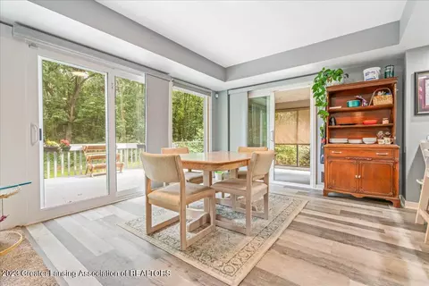 6260 Green Rd, Haslett, MI 48840 photo 9