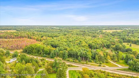 6260 Green Rd, Haslett, MI 48840 photo 37
