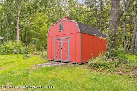 6260 Green Rd, Haslett, MI 48840 photo 28