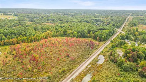 6260 Green Rd, Haslett, MI 48840 photo 36