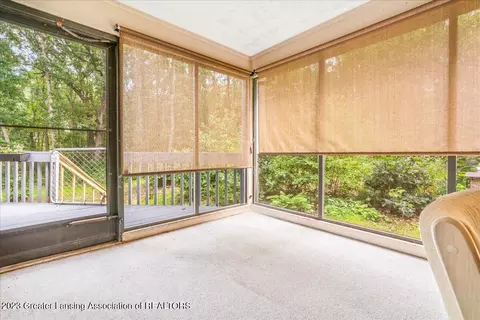 6260 Green Rd, Haslett, MI 48840 photo 10
