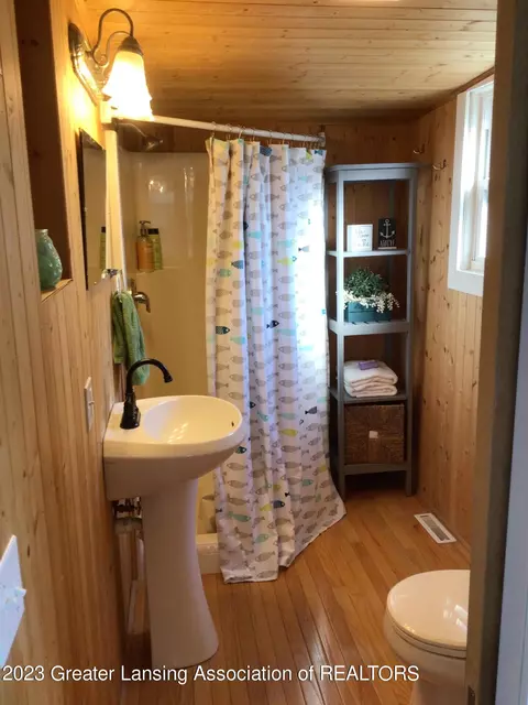2724 Lakeside Dr, Stanton, MI 48888 photo 8