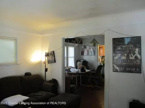 2417 Thomas St, Flint, MI 48504 photo 5