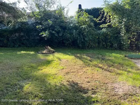 8004 N Welling Rd, Eureka, MI 48833 photo 6