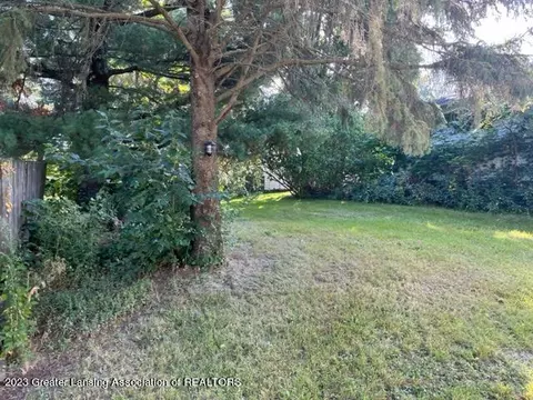 8004 N Welling Rd, Eureka, MI 48833 photo 7