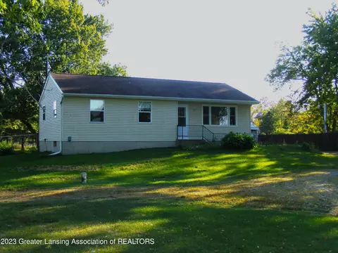 25010 T Dr N, Olivet, MI 49076 photo 3