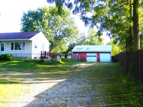 25010 T Dr N, Olivet, MI 49076 photo 2