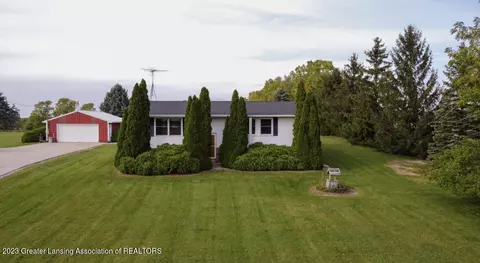 9493 Kinley Rd, Ovid, MI 48866