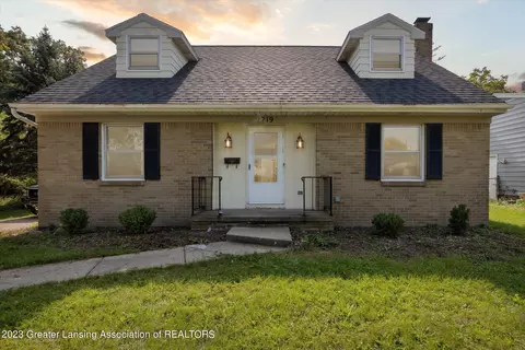 2219 Victor Ave, Lansing, MI 48911