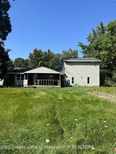 521 Skyline Dr, Horton, MI 49246
