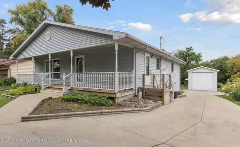 206 High St, Charlotte, MI 48813